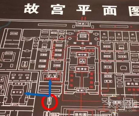 北京故宫匾额上的箭 为何时过200年都没摘下？