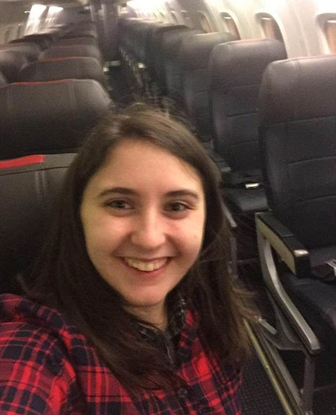 美国一女子因航班取消改签后意外享受“豪华包机”